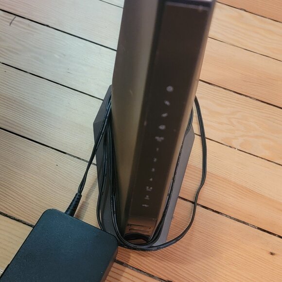Nighthawk Two-in-One Cable Modem & Wireless Router - Picture 4 of 4